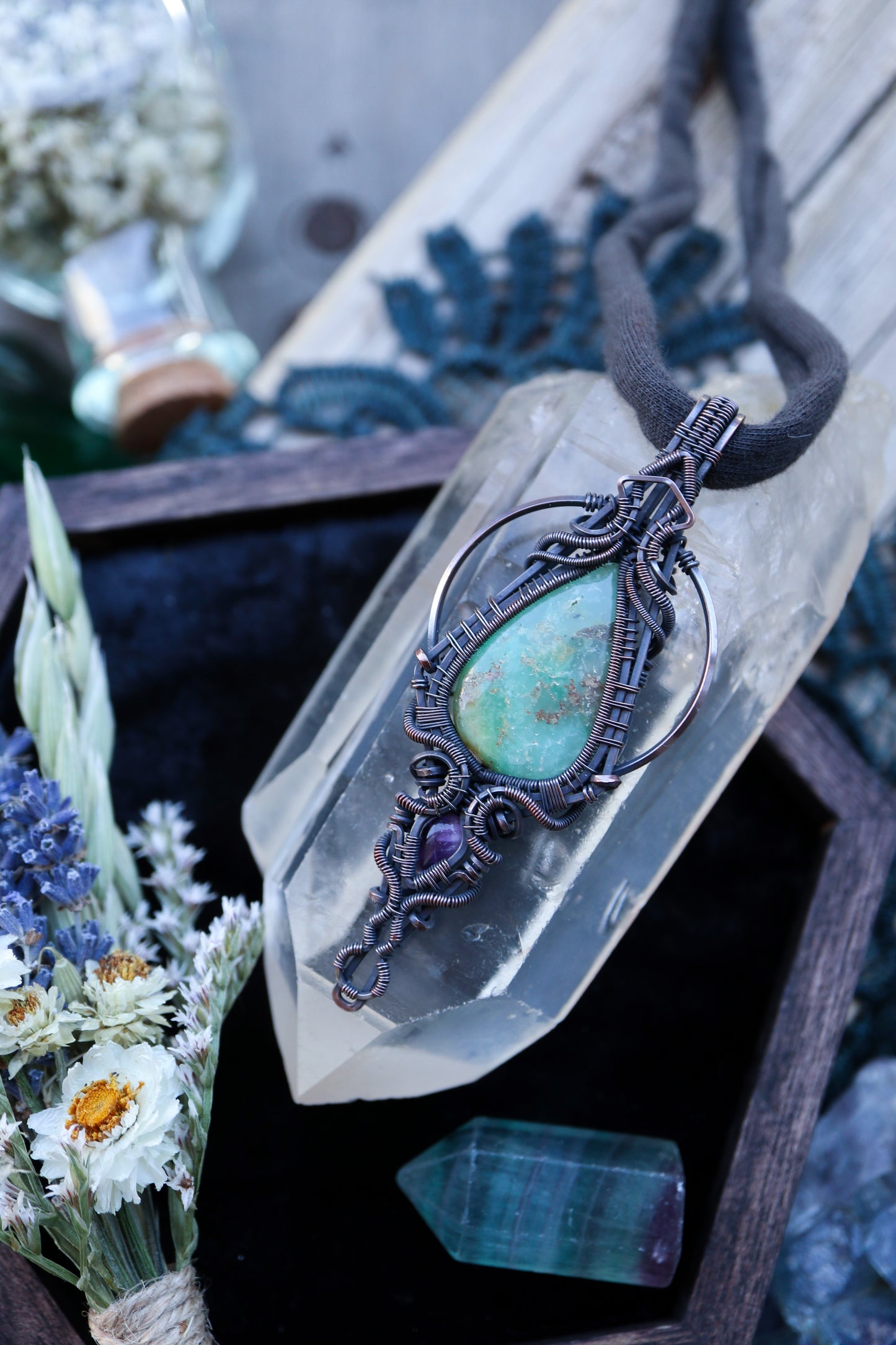 Chrysoprase and Amethyst in Copper
